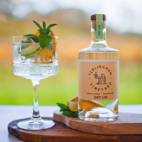 Terlingham Vineyard ra mắt rượu gin đầu tiên