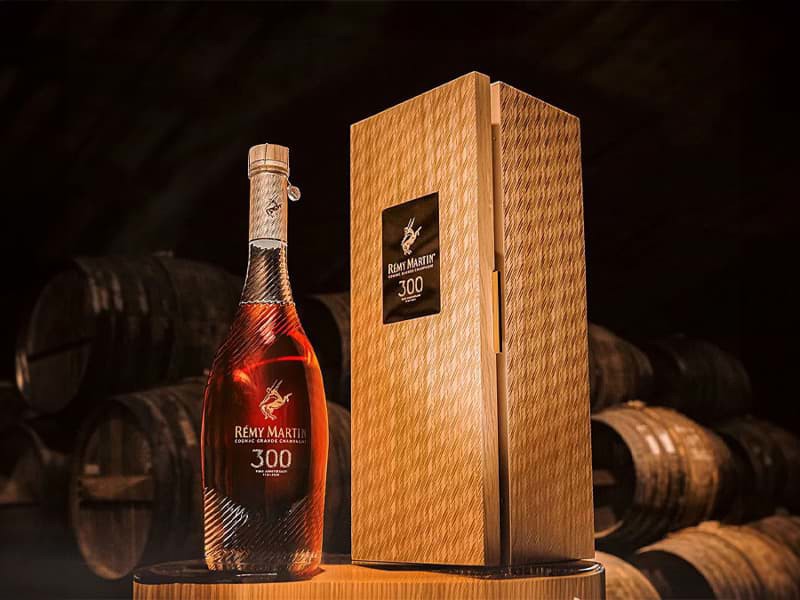Remy Martin phát hành dòng Cognac mới phiên bản kỉ niệm 300 năm