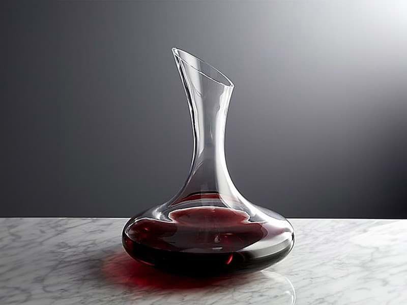Rượu để được bao lâu trong decanter?