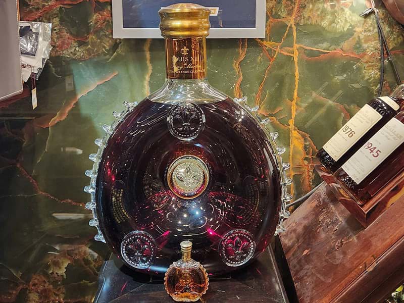 Chai Cognac đắt tiền nhất thế giới