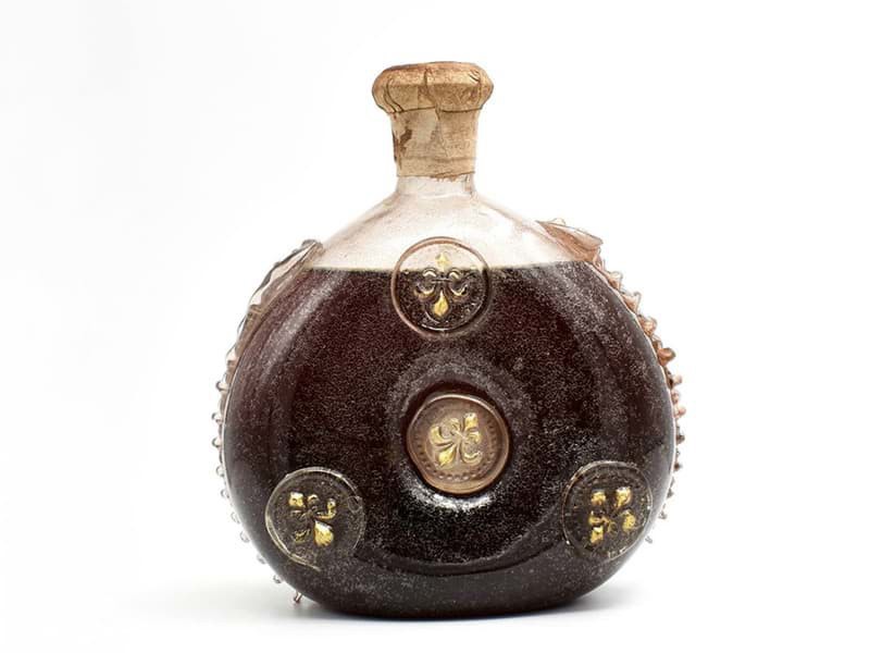 Chai Louis XIII 1865 có thiết kế độc nhất vô nhị