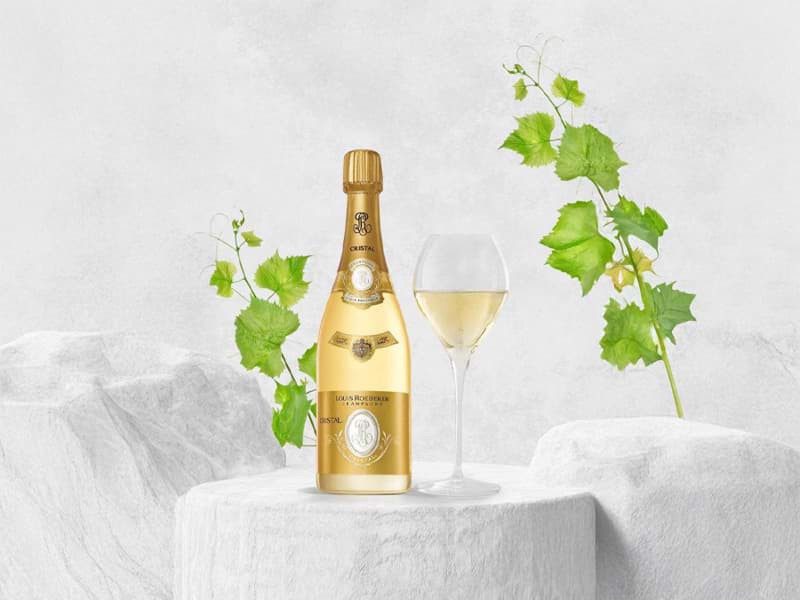 Mọi thứ bạn cần biết về Cristal Champagne