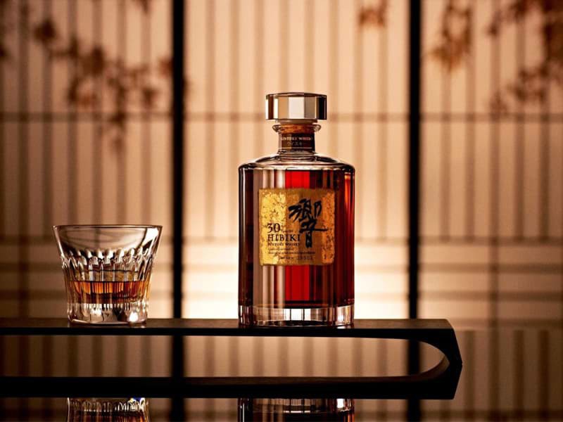 Hibiki 30 năm giảm 35% giá từ đỉnh Q1/2022
