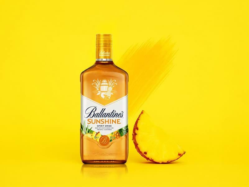 Top 10 thương hiệu Scotch whisky bán chạy nhất năm 2024