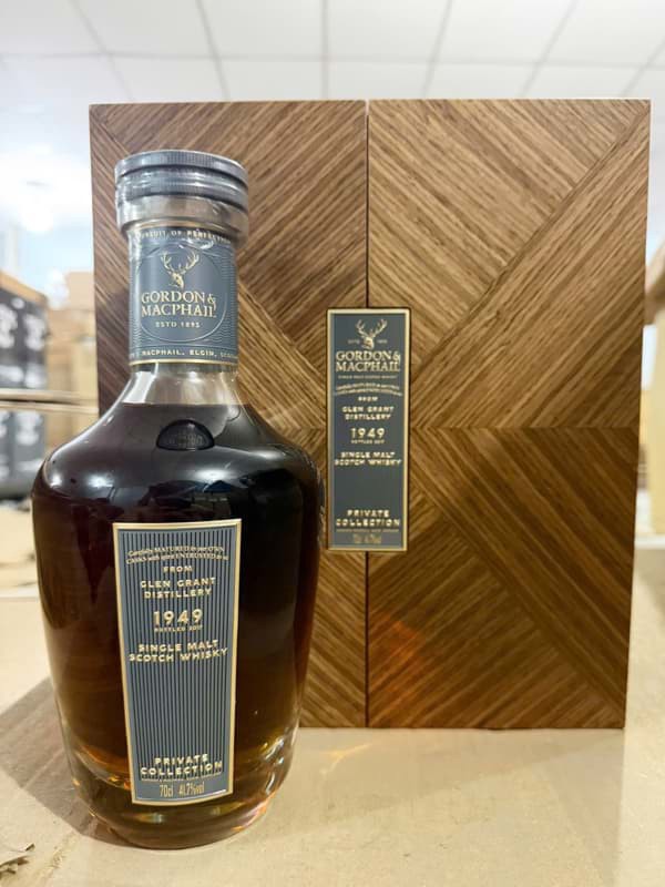 Glen Grant 1949 - 2017 <span class="art-name__subtitle d-block"> Gordon & MacPhail </span>