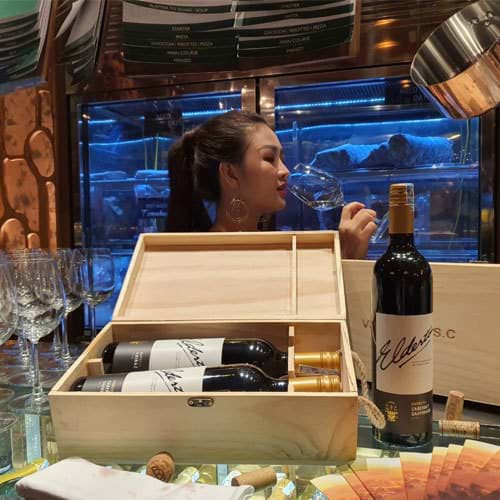 Hướng dẫn chọn loại rượu vang phù hợp với tính cách & sở thích của phụ nữ